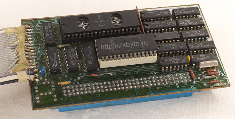 Контроллер дисковода Б-128 для компьютера «Байт»