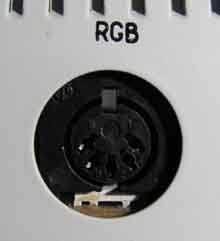 Нестандартный 5-контактный RGB-выход компьютера «Байт»
